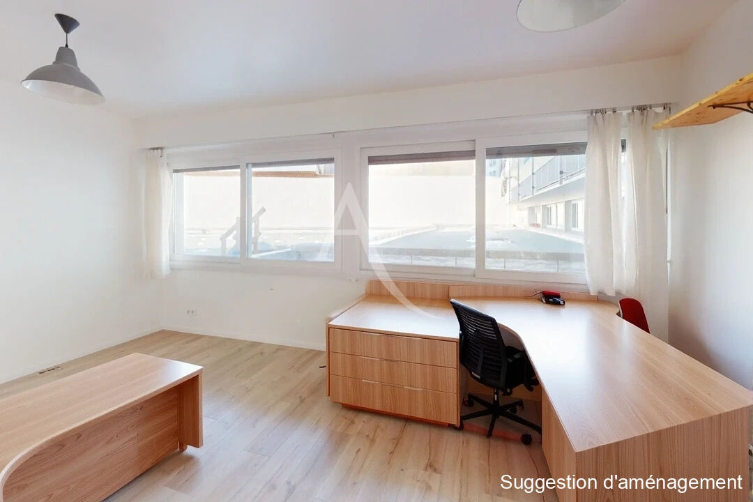 Photo Spacieux 2 pièces ! image 1/4