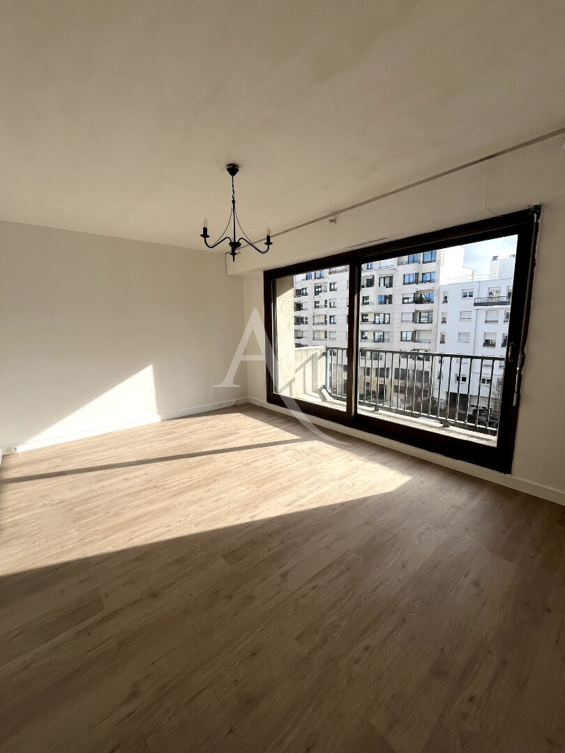 Agence immobilière de L'Adresse  DU CANAL - L'ADRESSE DU CANAL