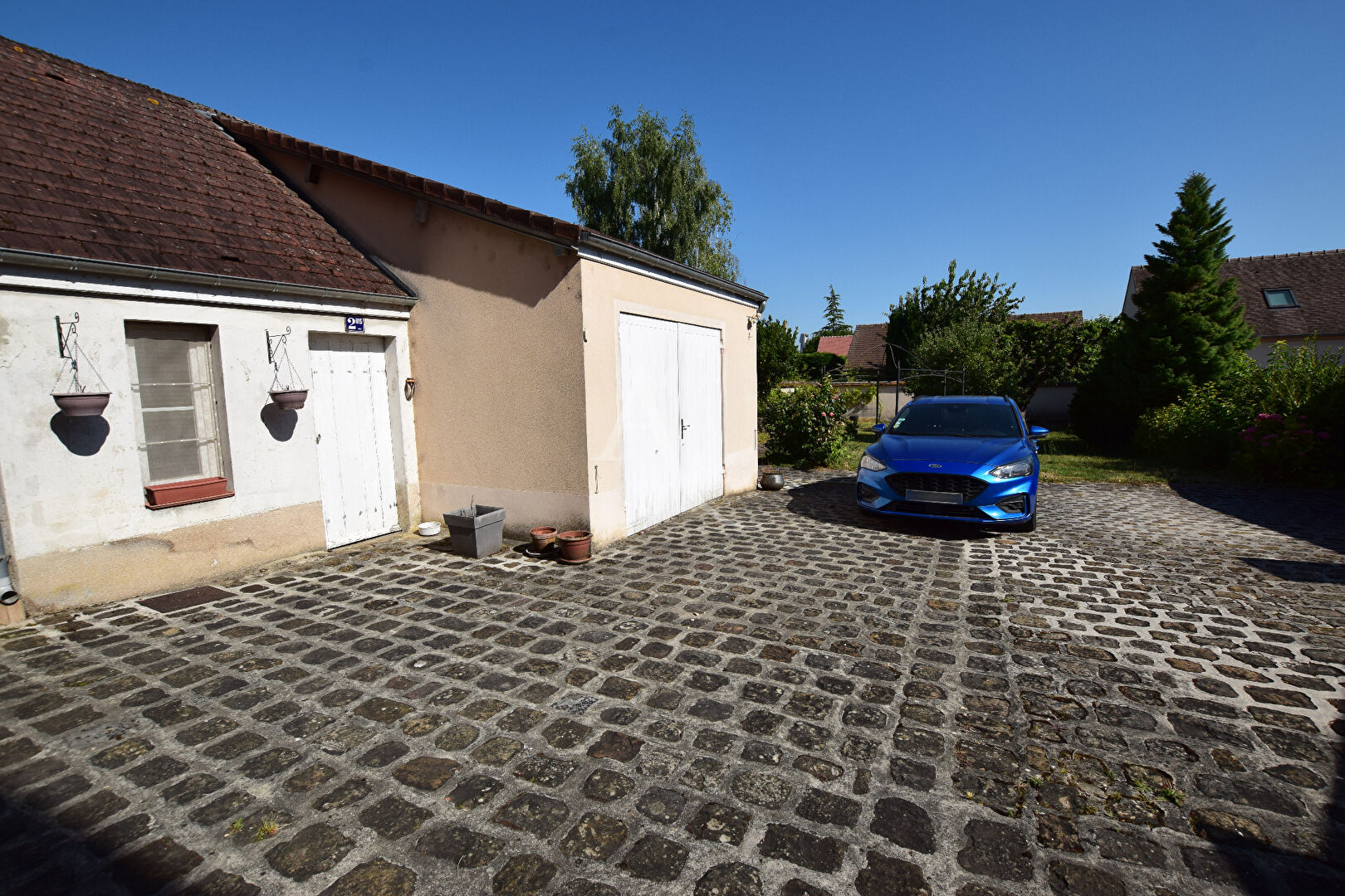 Agence immobilière de L'Adresse AGENCE DE LA HALLE - AGENCE DE LA HALLE L'ADRESSE