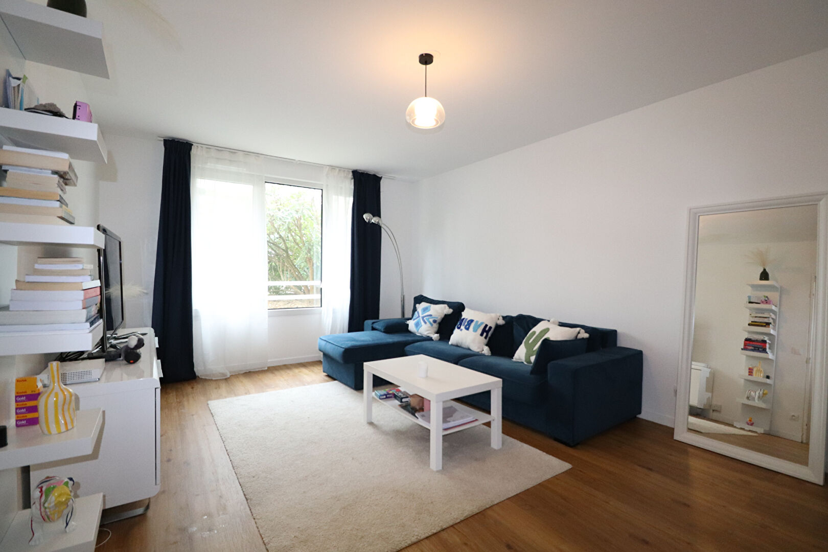 Appartement Sèvres Parc de Saint Cloud 2 pièces 52 m2  pont de sevres parfait état