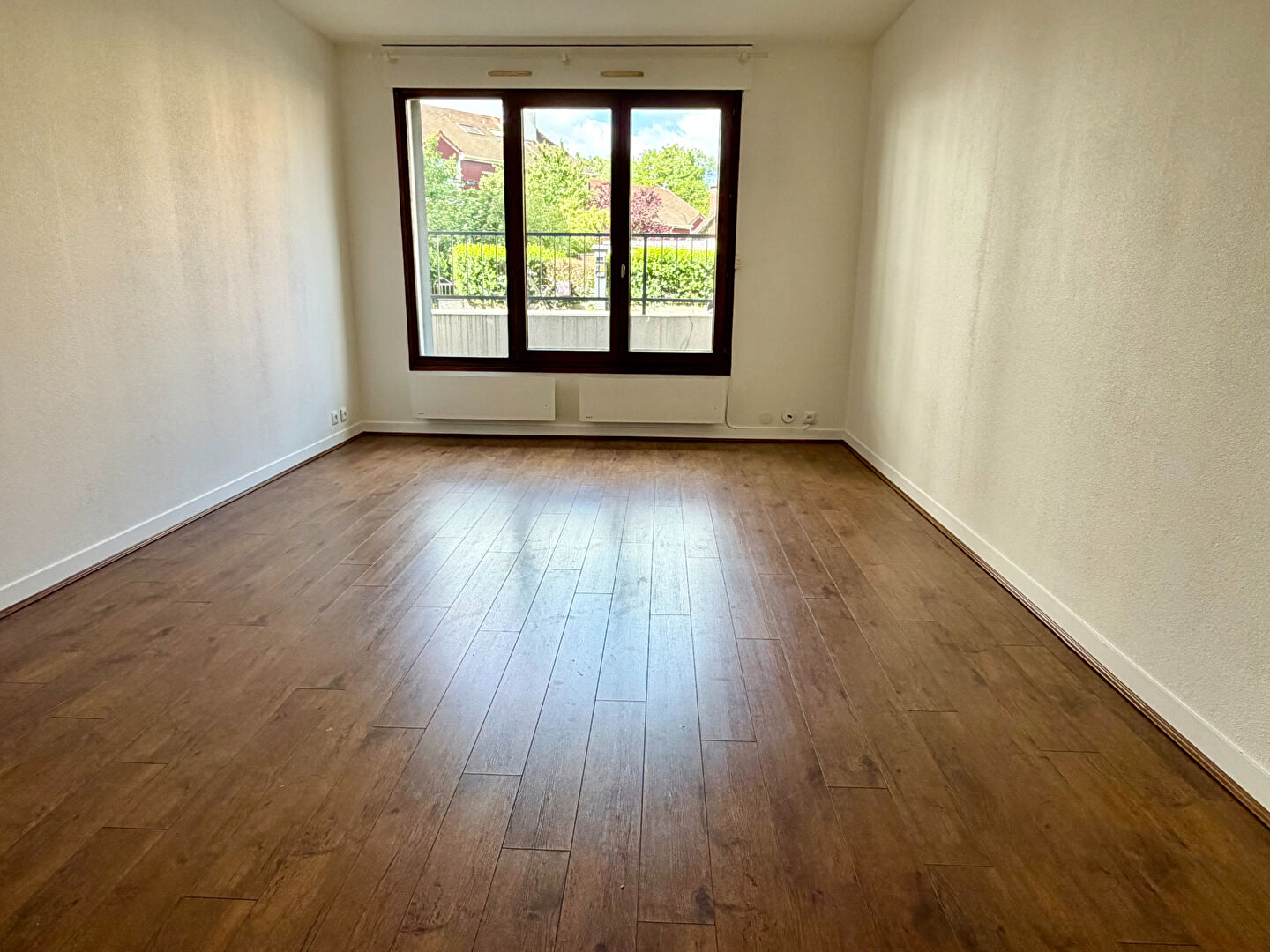 Agence immobilière de 
 L'Adresse Chaville Viroflay - L'ADRESSE Agence Immo Chaville Viroflay 
