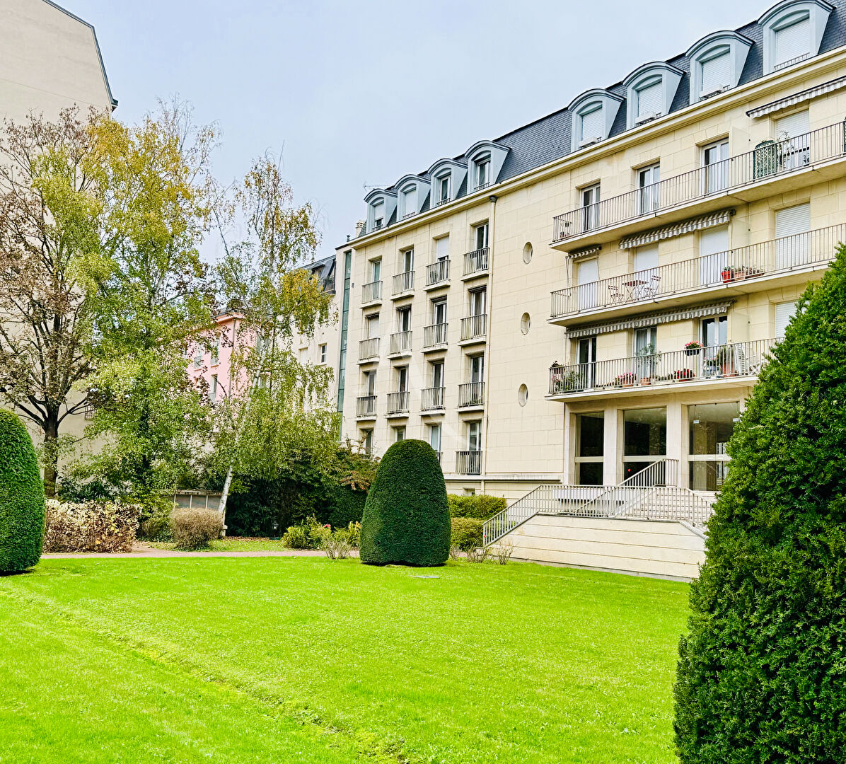 Agence immobilière de 
 L'Adresse Chaville Viroflay - L'ADRESSE Agence Immo Chaville Viroflay 
