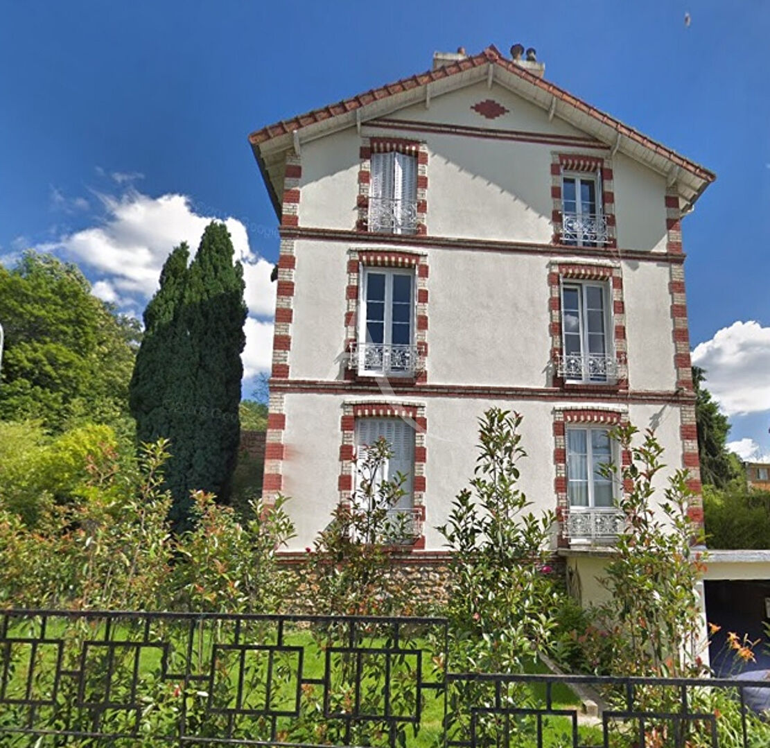 Appartement Chaville 3 pièces et studette 80 m2  jardin potager Privatif, Garage deux Caves  Cadre Exceptionnel