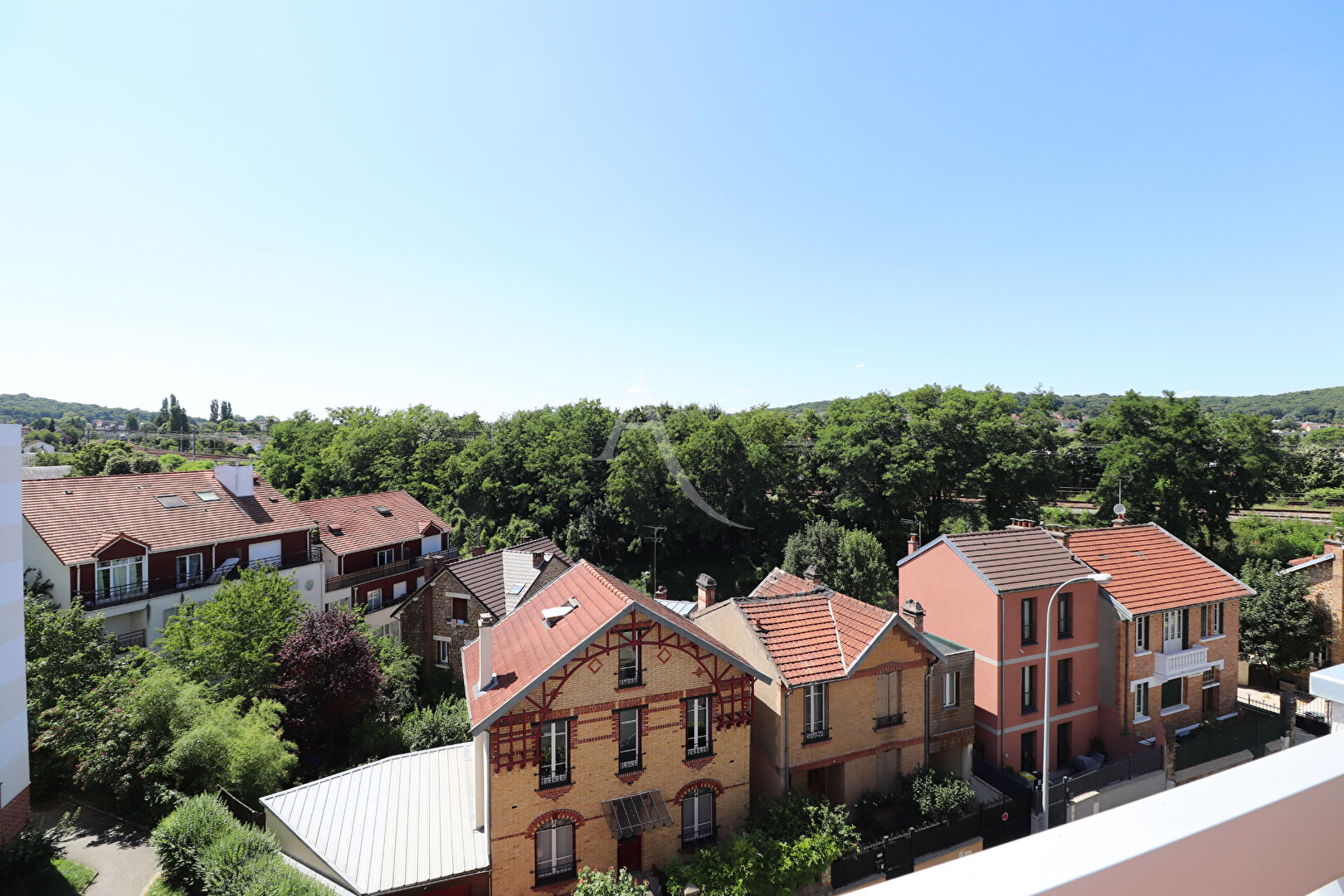 Agence immobilière de 
 L'Adresse Chaville Viroflay - L'ADRESSE Agence Immo Chaville Viroflay 
