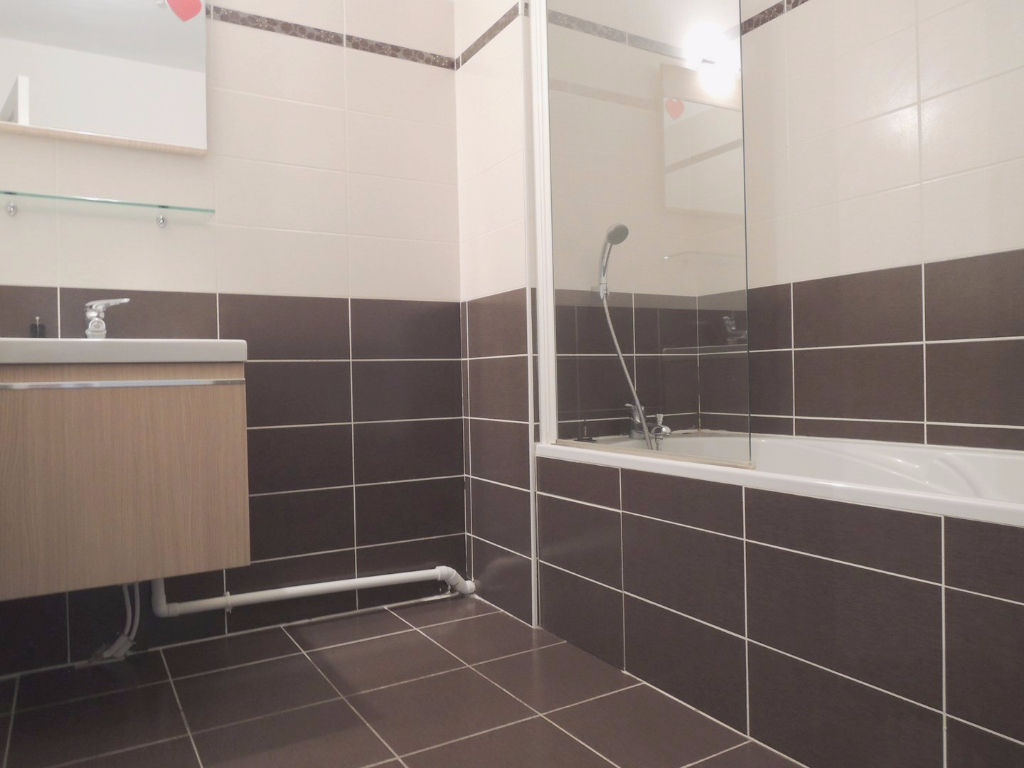 Photo Appartement Nimes 2 pièces avec terrasse et garage image 4/6