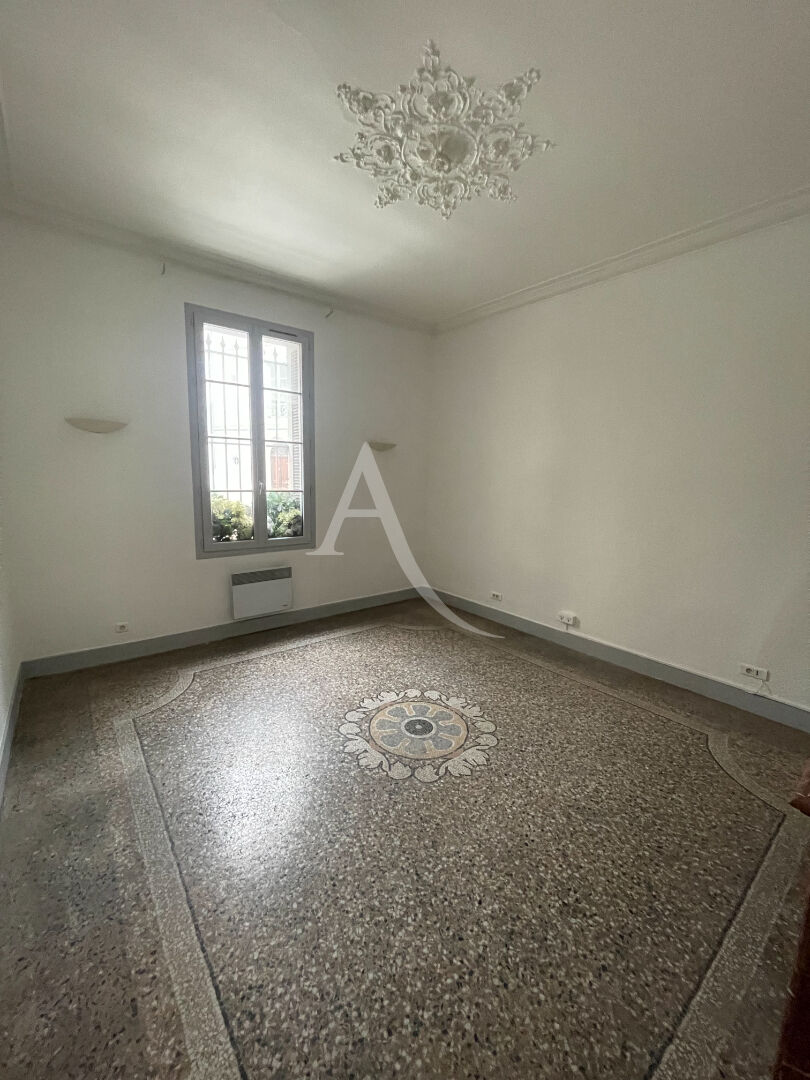 Bureau Nimes 2 pièces cité Foulc