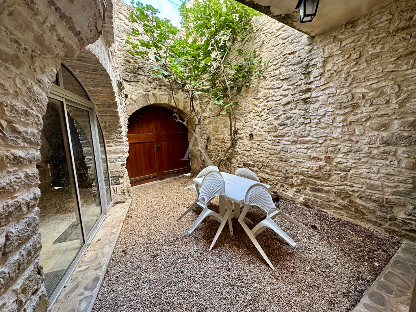 Photo Maison Clarensac 5 pièce(s) 152 m2 image 2/6