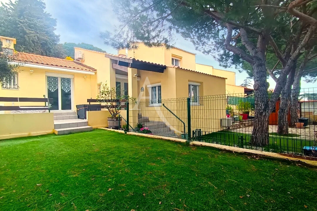 Sete (Corniche) - Maison de 98M² de type 4 avec garage et atelier