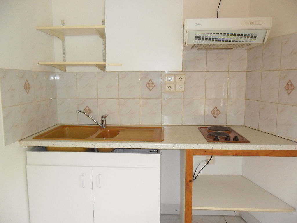 Photo Appartement Bedarieux 2 pièce(s) 31.5 m2 - Loyer 410  CC image 4/6