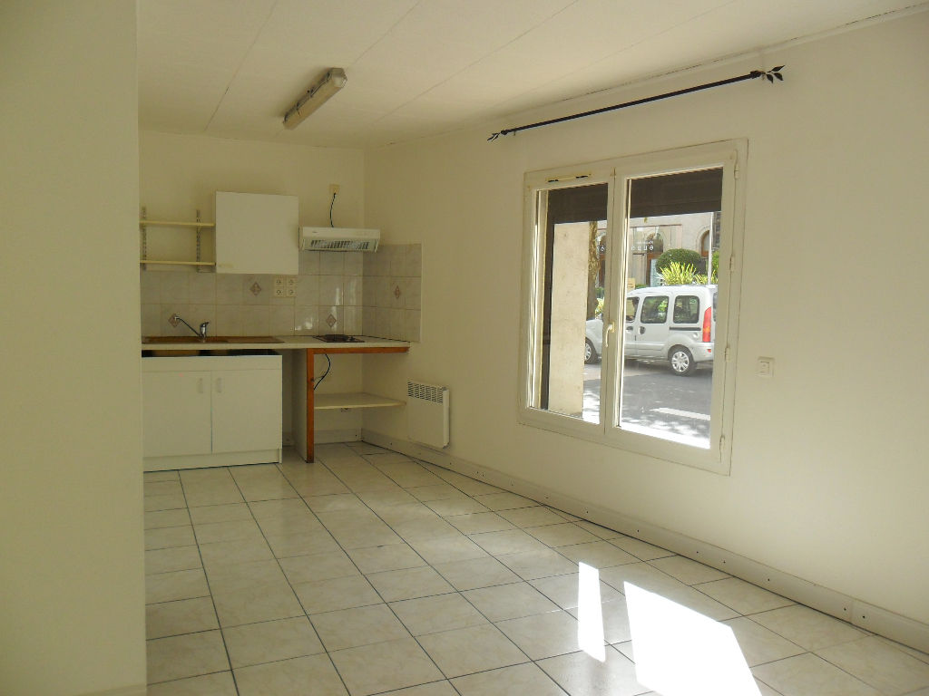 Photo Appartement Bedarieux 2 pièce(s) 31.5 m2 - Loyer 410  CC image 5/6