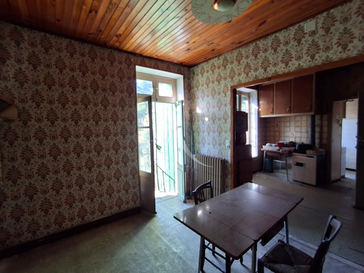 Photo Immeuble en copropriété Saint Etienne Estrechoux environ 330 m2 avec jardin image 5/6