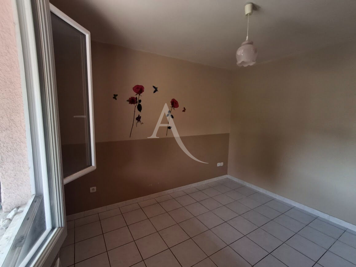 Photo BEDARIEUX Villa de plain-pied avec garage et deux tersasses image 4/6