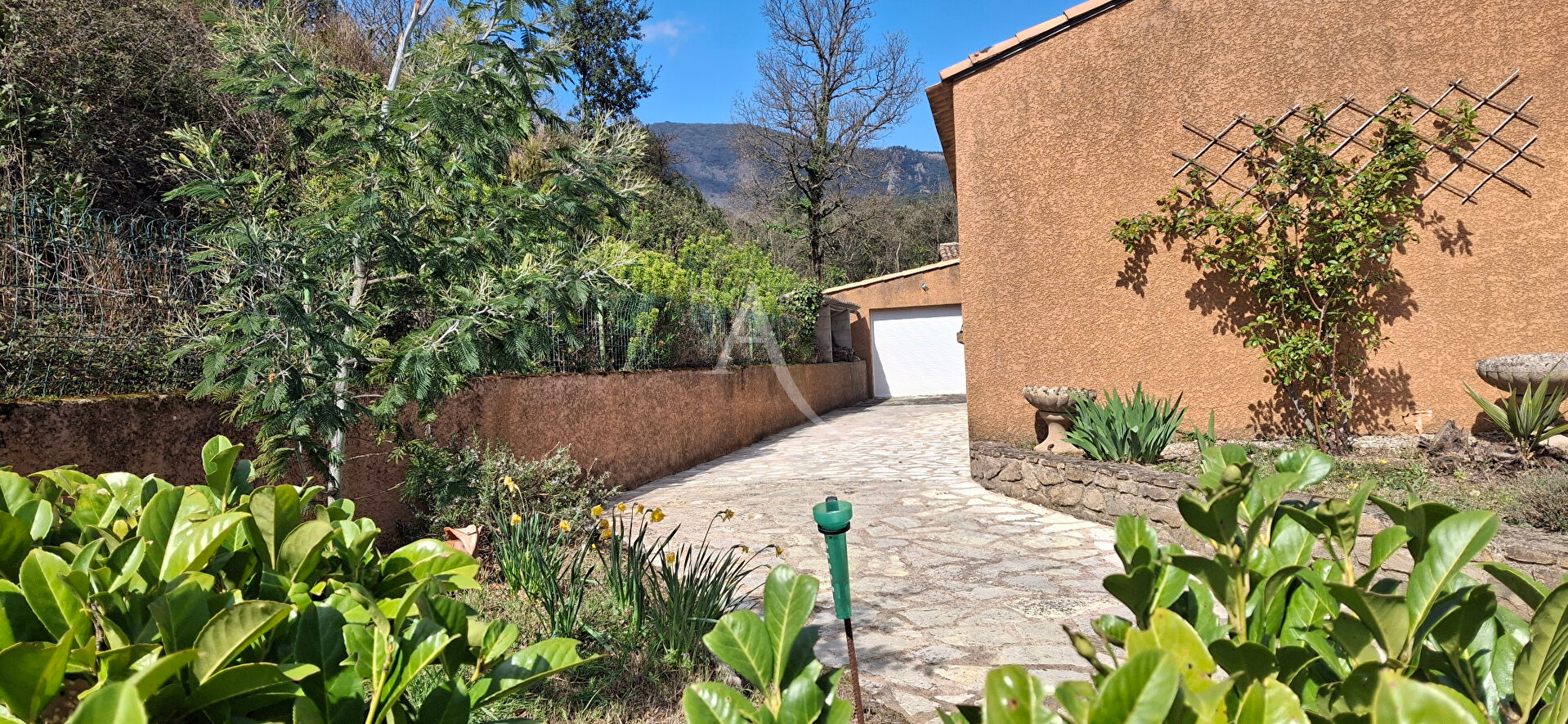 Agence immobilière de L'Adresse  Viagence Cévennes - L'ADRESSE Viagence Cévennes