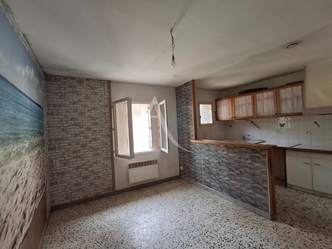 BEDARIEUX Immeuble de deux appartements avec garage