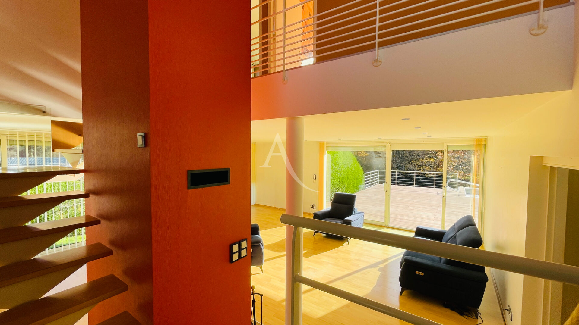 Photo Villa Chantraine avec piscine et bord de forêt image 3/6