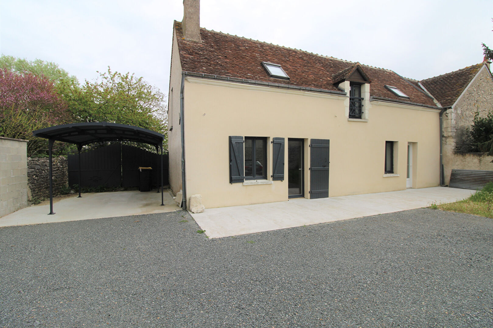 Agence immobilière de 
 L'Adresse  CABINET PAUTOUT - L'ADRESSE LA VALLÉE DU CHER - BLÉRÉ 
