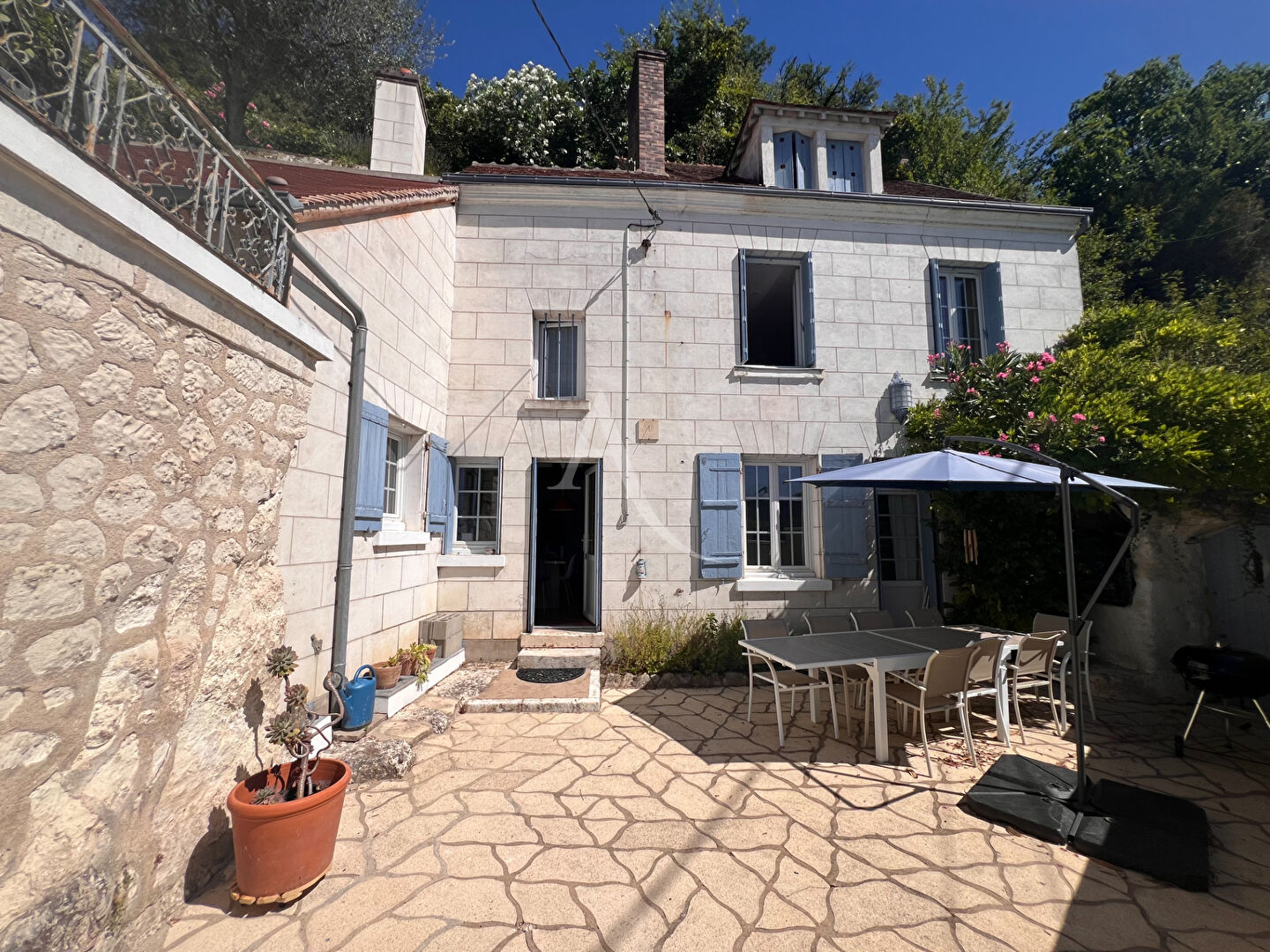 Agence immobilière de L'Adresse  CABINET PAUTOUT
