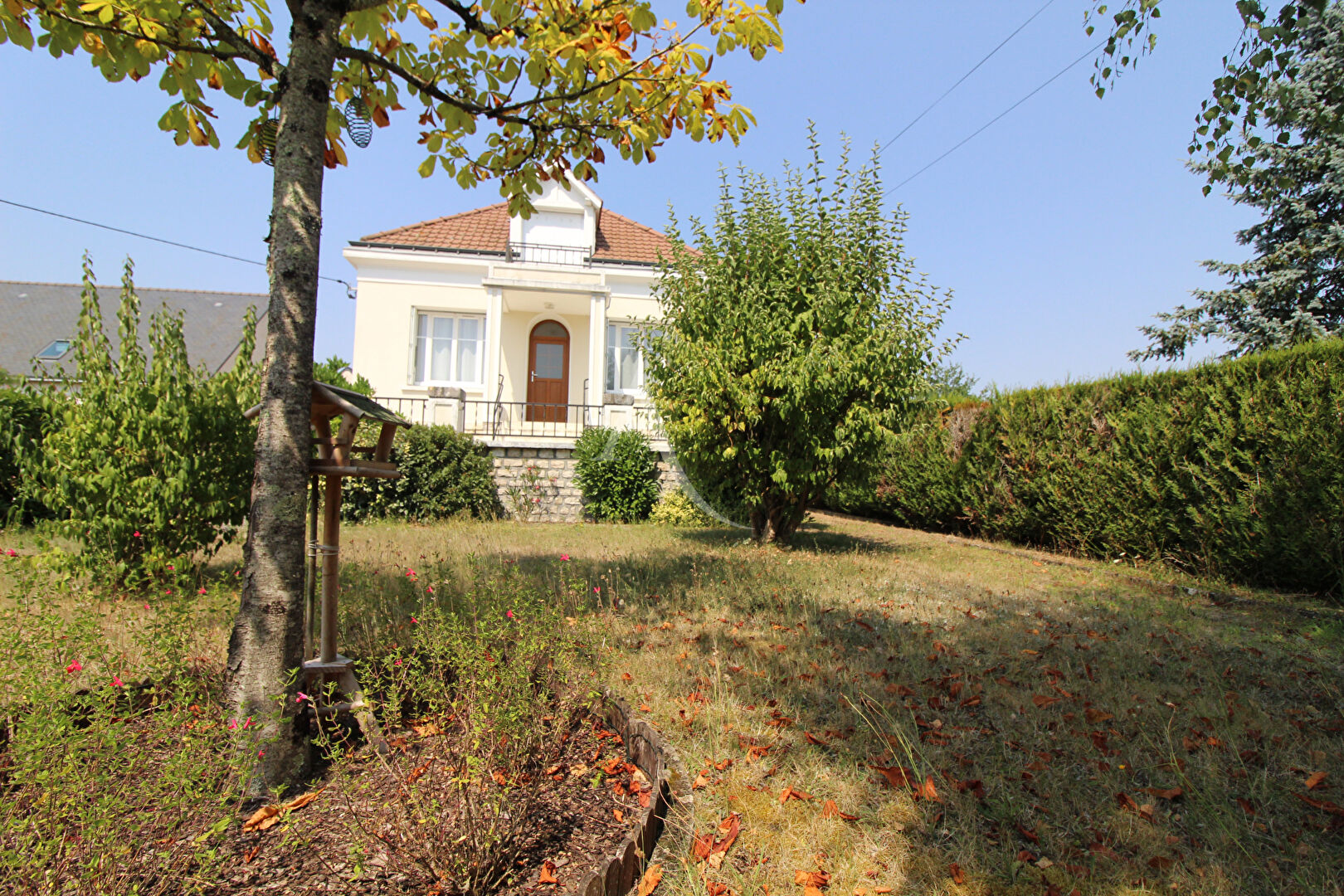 Agence immobilière de 
 L'Adresse  CABINET PAUTOUT - L'ADRESSE LA VALLÉE DU CHER - BLÉRÉ 

