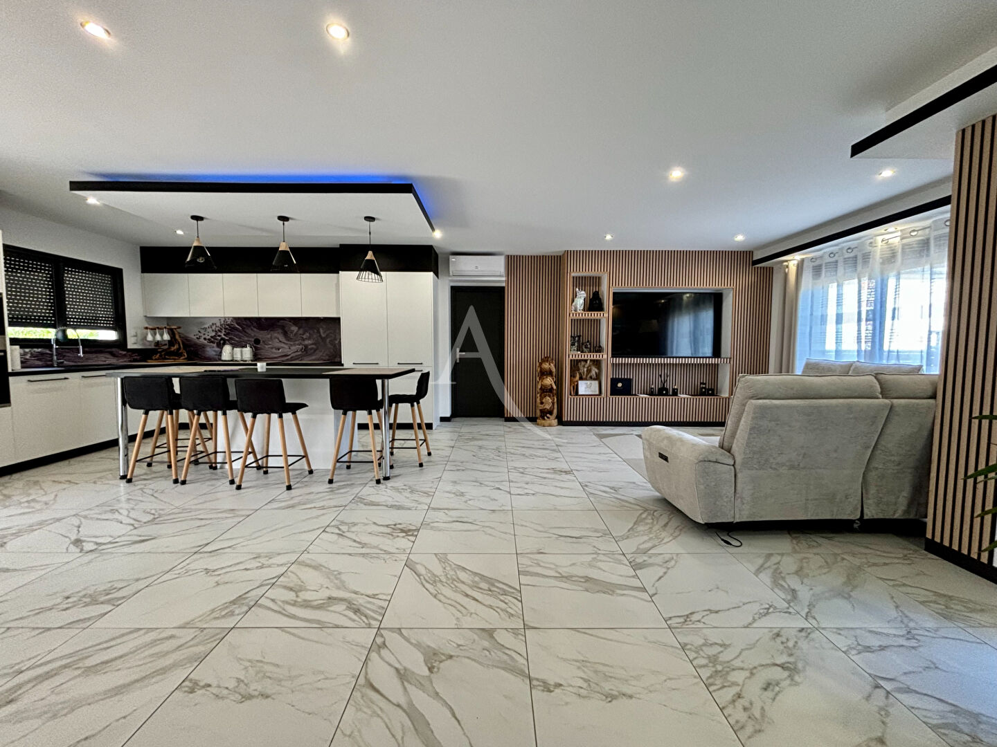 Photo Maison contemporaine proche des commodités image 3/6