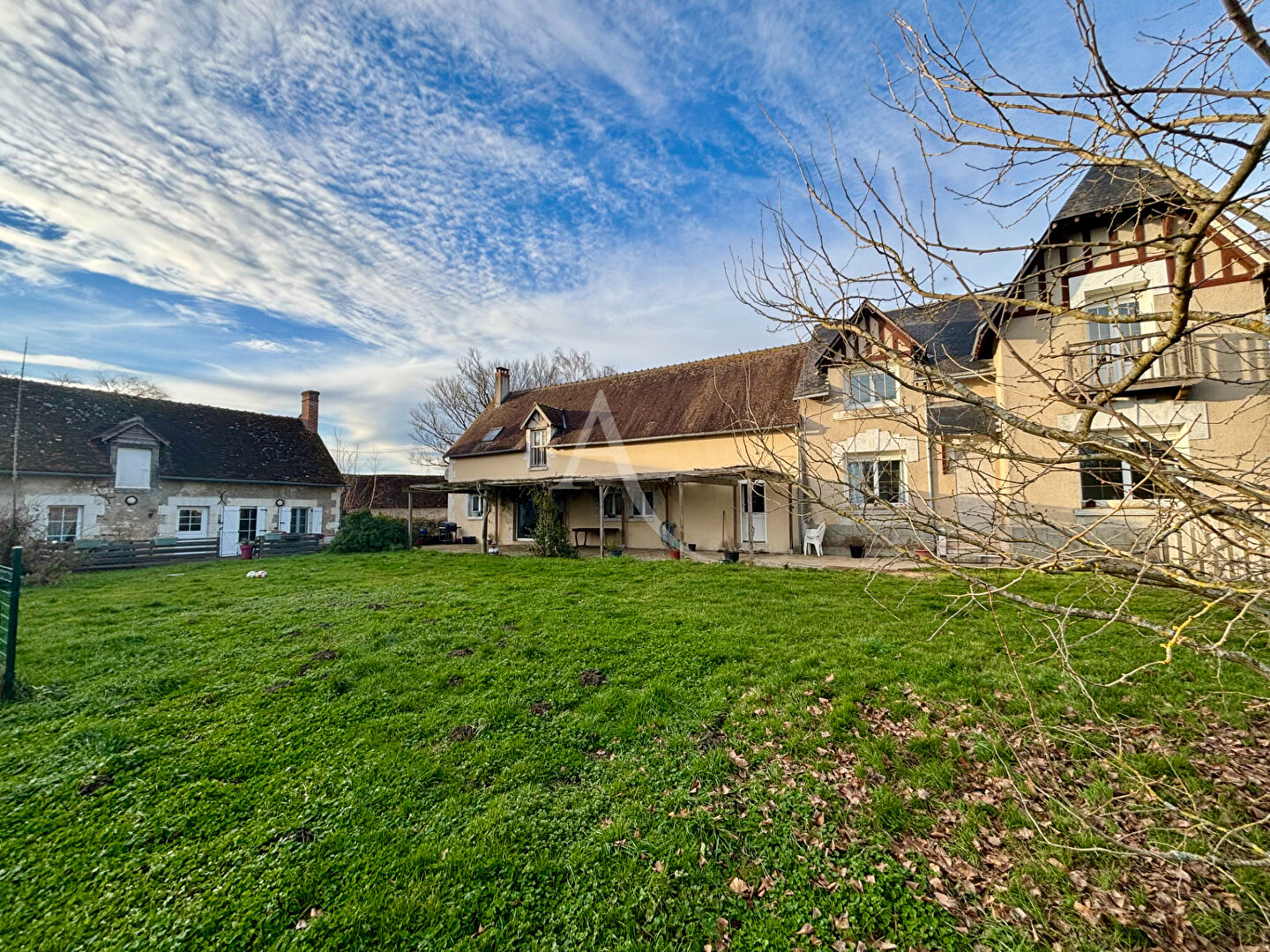 Agence immobilière de l'Adresse Contres