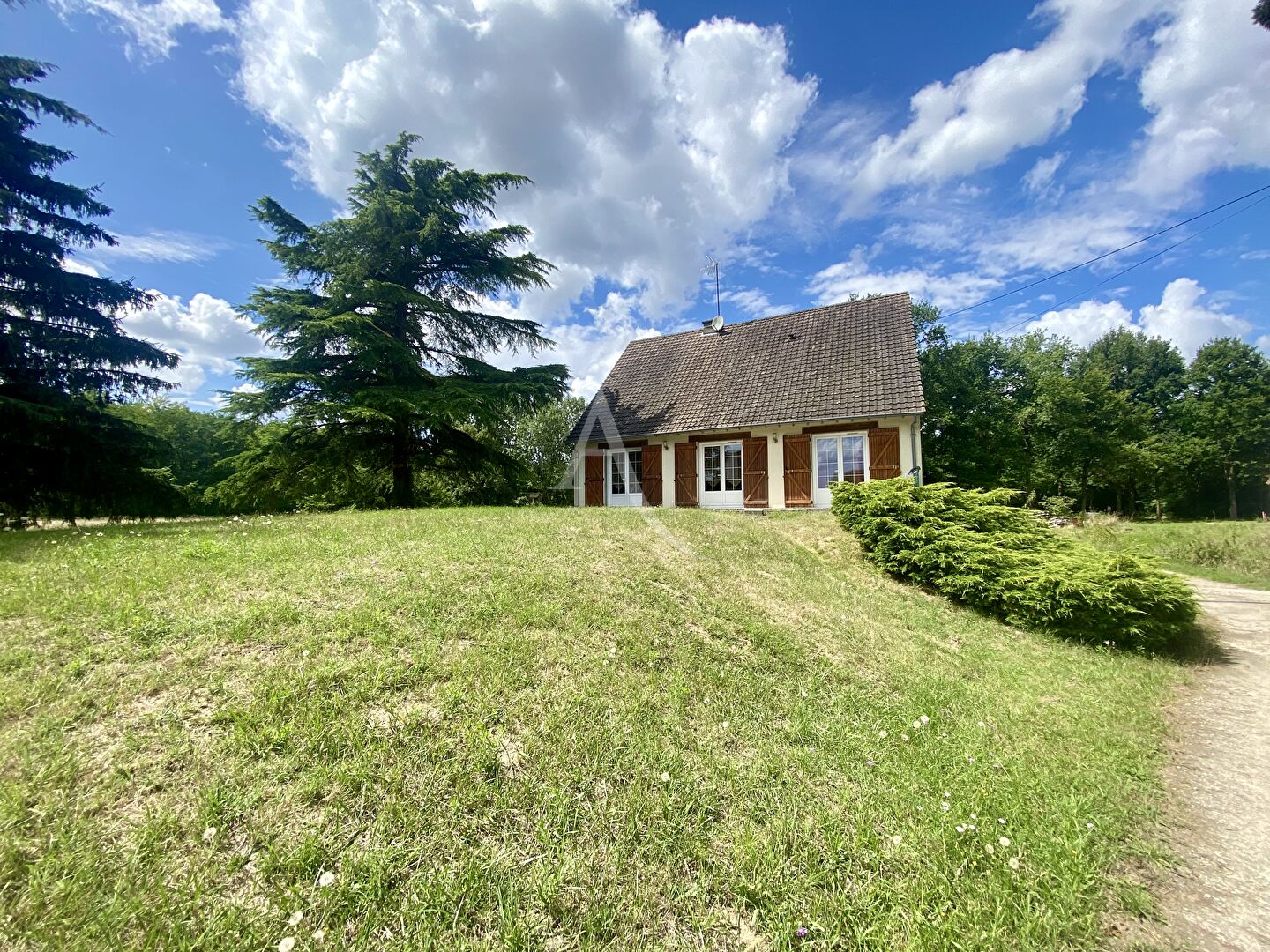 Agence immobilière de l'Adresse Contres