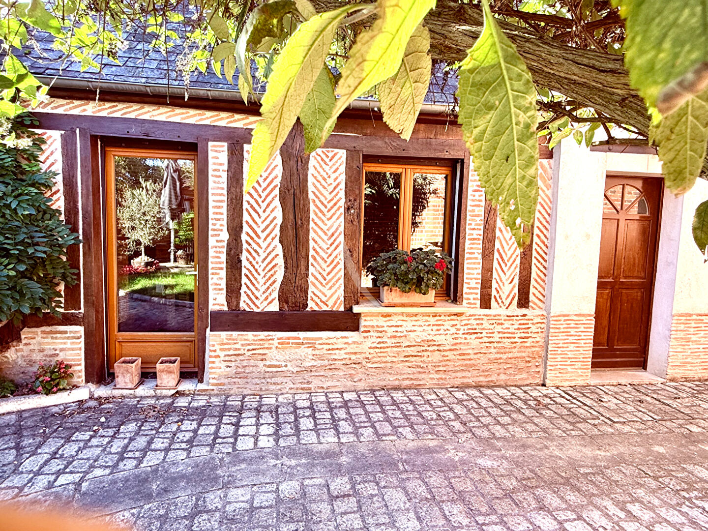 Agence immobilière de L'ADRESSE LA FERTE - L'ADRESSE LA FERTE