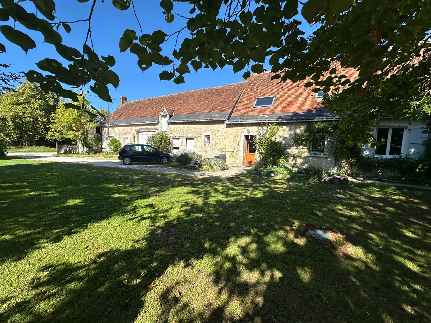 Agence immobilière de 
 L'Adresse  CABINET PAUTOUT - L'ADRESSE LA VALLÉE DU CHER - BLÉRÉ 
