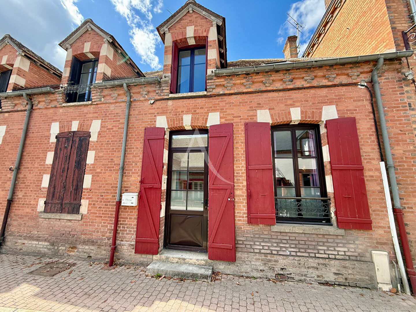 Agence immobilière de L'ADRESSE LA FERTE - L'ADRESSE LA FERTE