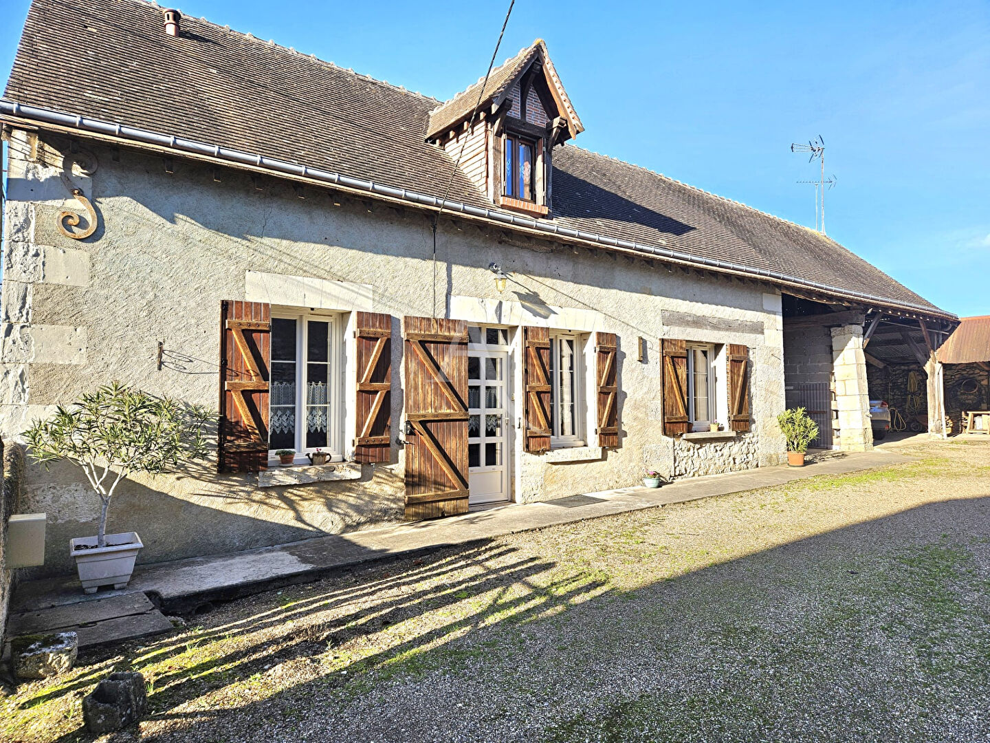 Agence immobilière de L'Adresse  CABINET PAUTOUT
