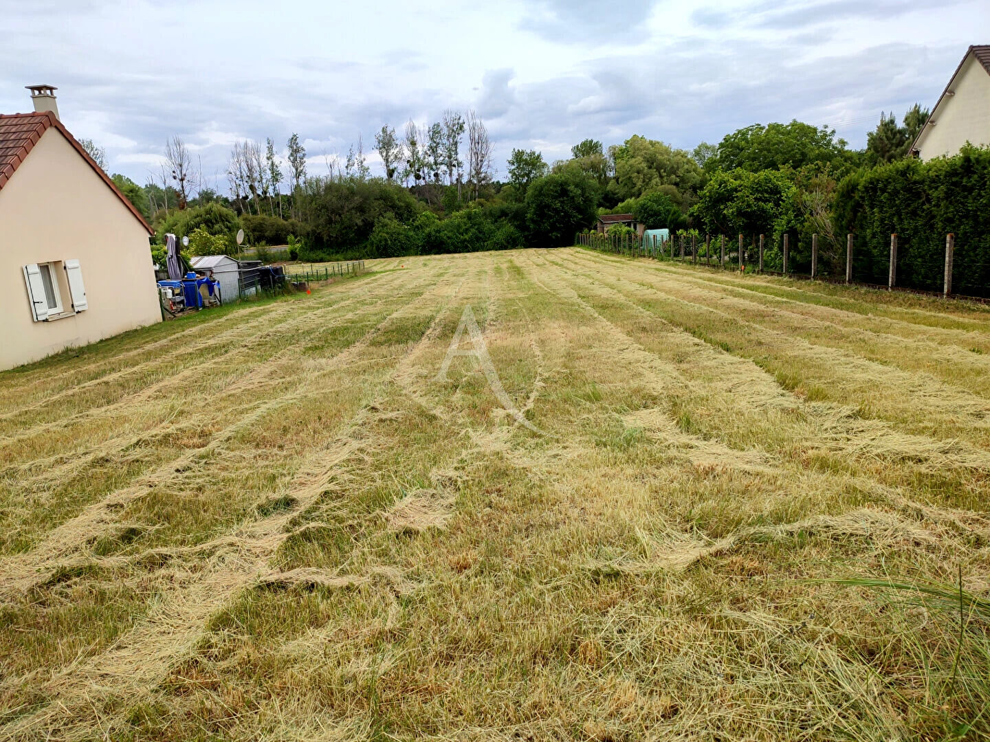 Photo Terrain Saint Georges Sur Cher image 2/2