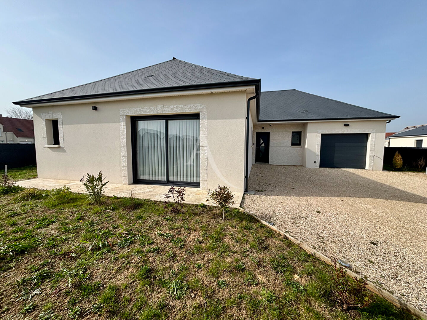 Agence immobilière de l'Adresse Contres