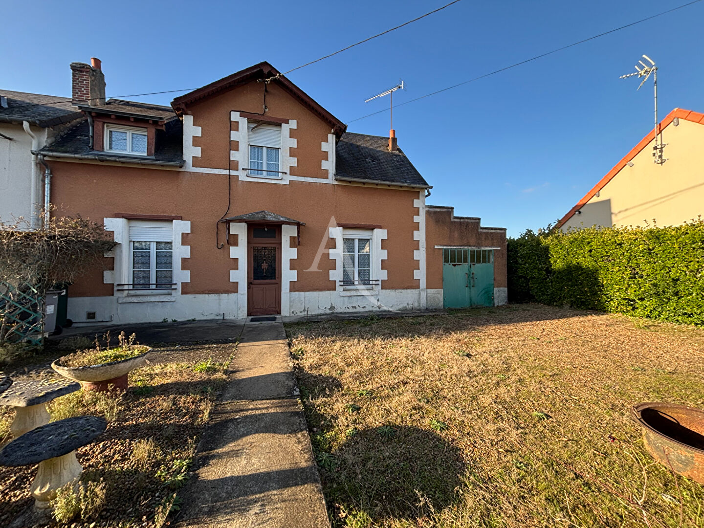 Agence immobilière de l'Adresse Contres