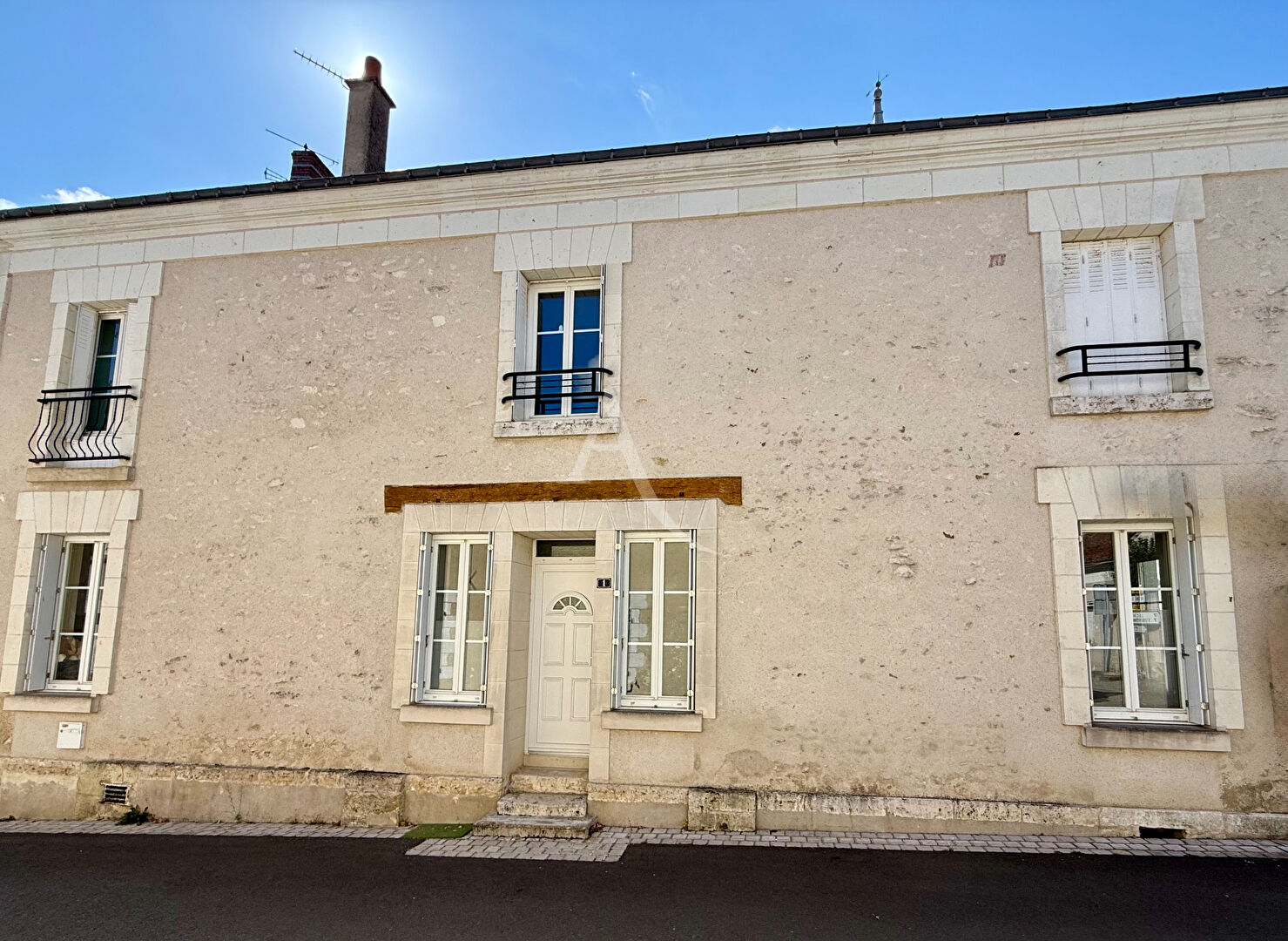 Agence immobilière de 
 L'Adresse  CABINET PAUTOUT - L'ADRESSE LA VALLÉE DU CHER - BLÉRÉ 
