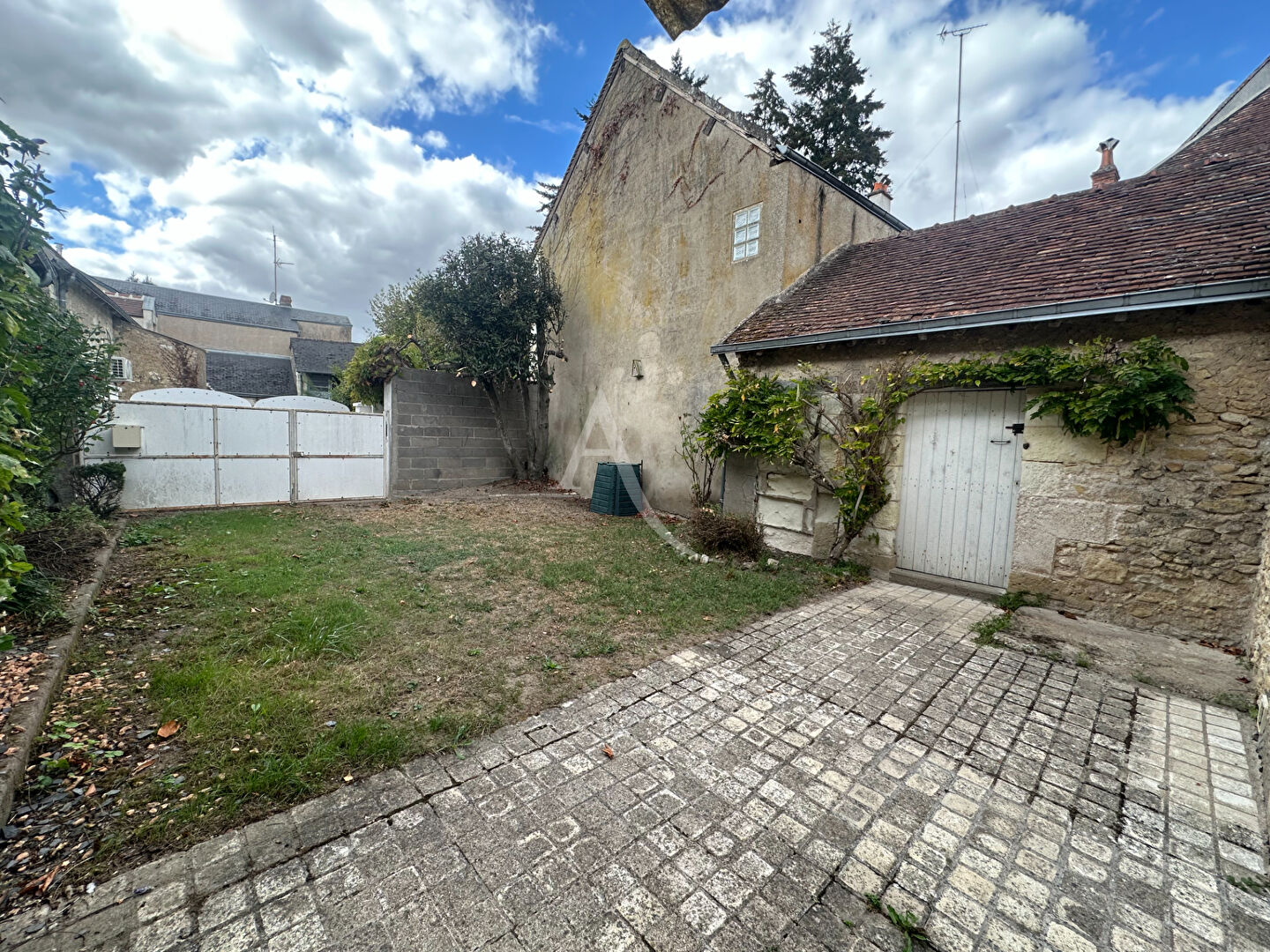 Agence immobilière de 
 L'Adresse  CABINET PAUTOUT - L'ADRESSE LA VALLÉE DU CHER - BLÉRÉ 
