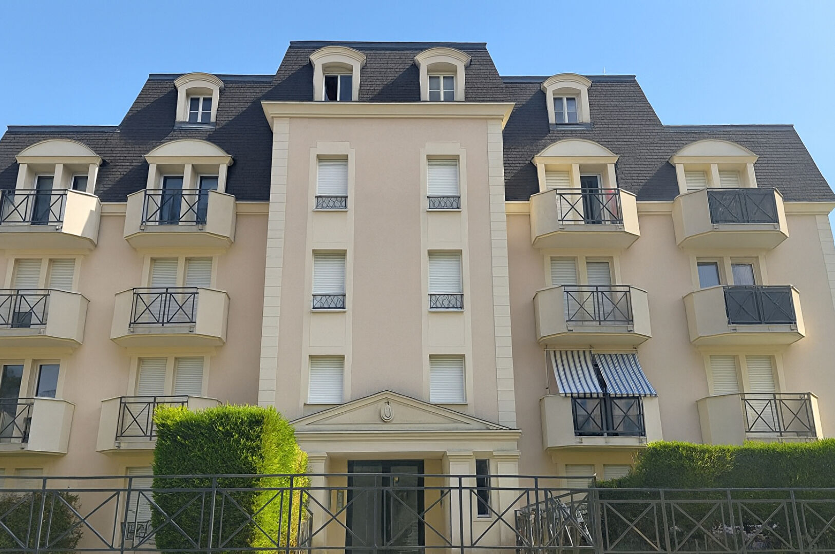 Agence immobilière de HABITAT CONSULTING - L'ADRESSE Roissy-en-Brie