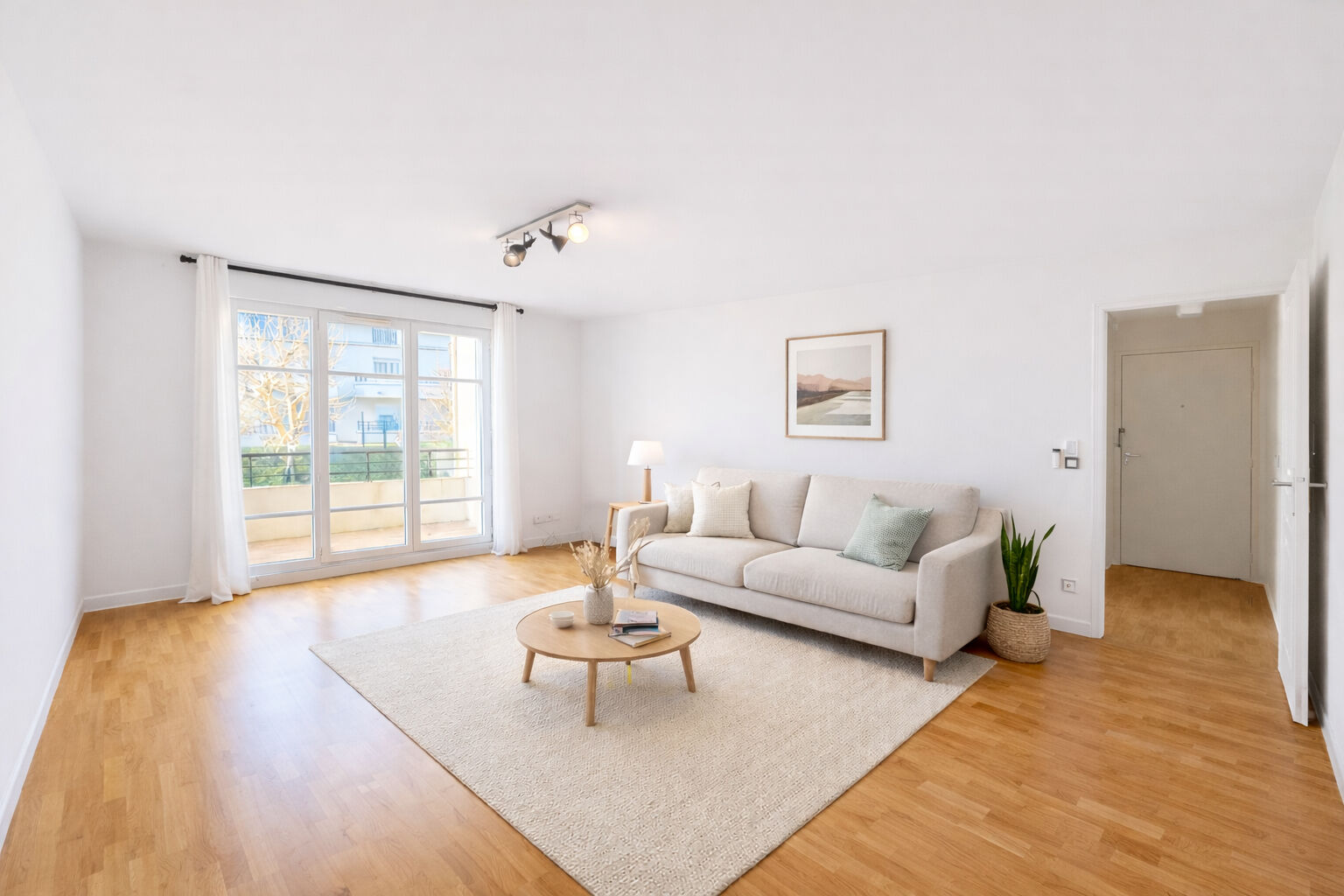 Agence immobilière de L'ADRESSE ROISSY - HABITAT CONSULTING