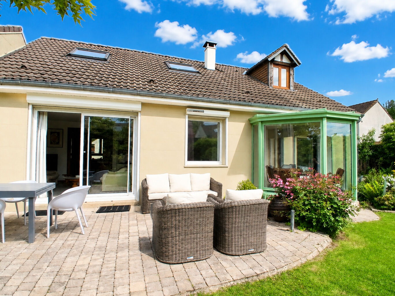 Agence immobilière de HABITAT CONSULTING - L'ADRESSE Roissy-en-Brie