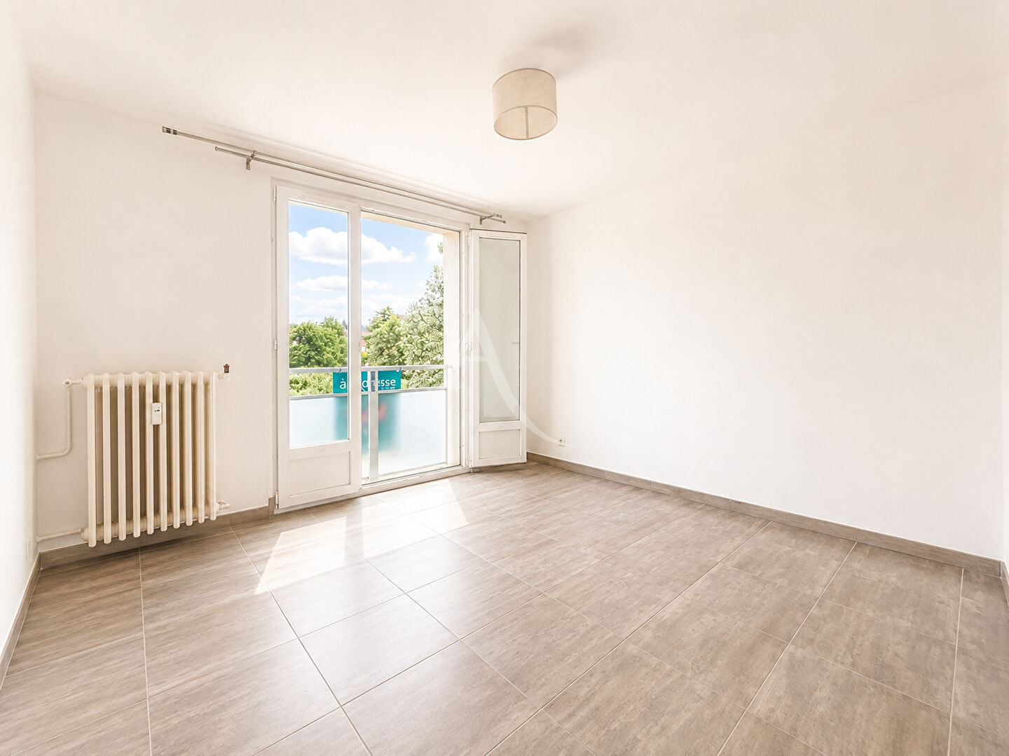 Agence immobilière de L'ADRESSE ROISSY - HABITAT CONSULTING