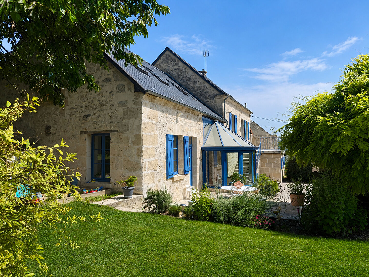 Agence immobilière de HABITAT CONSULTING - L'ADRESSE Roissy-en-Brie