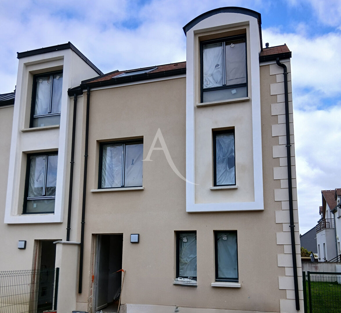 Agence immobilière de HABITAT CONSULTING - L'ADRESSE Roissy-en-Brie