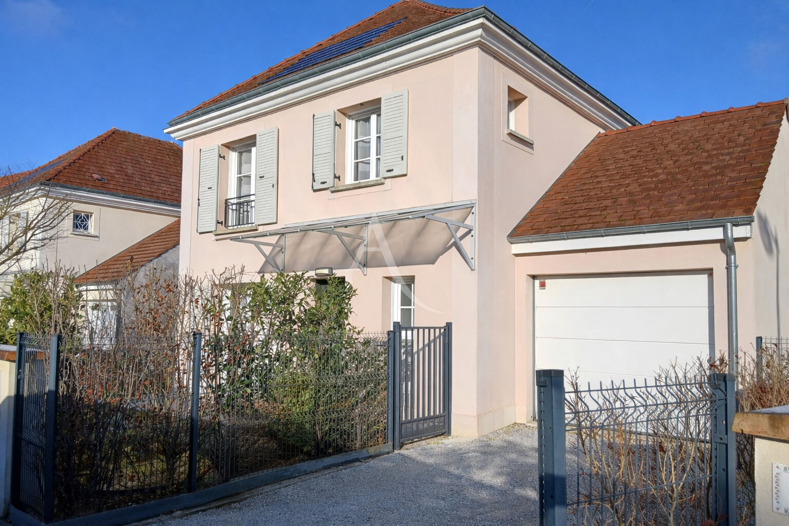 Agence immobilière de L'ADRESSE ROISSY - HABITAT CONSULTING