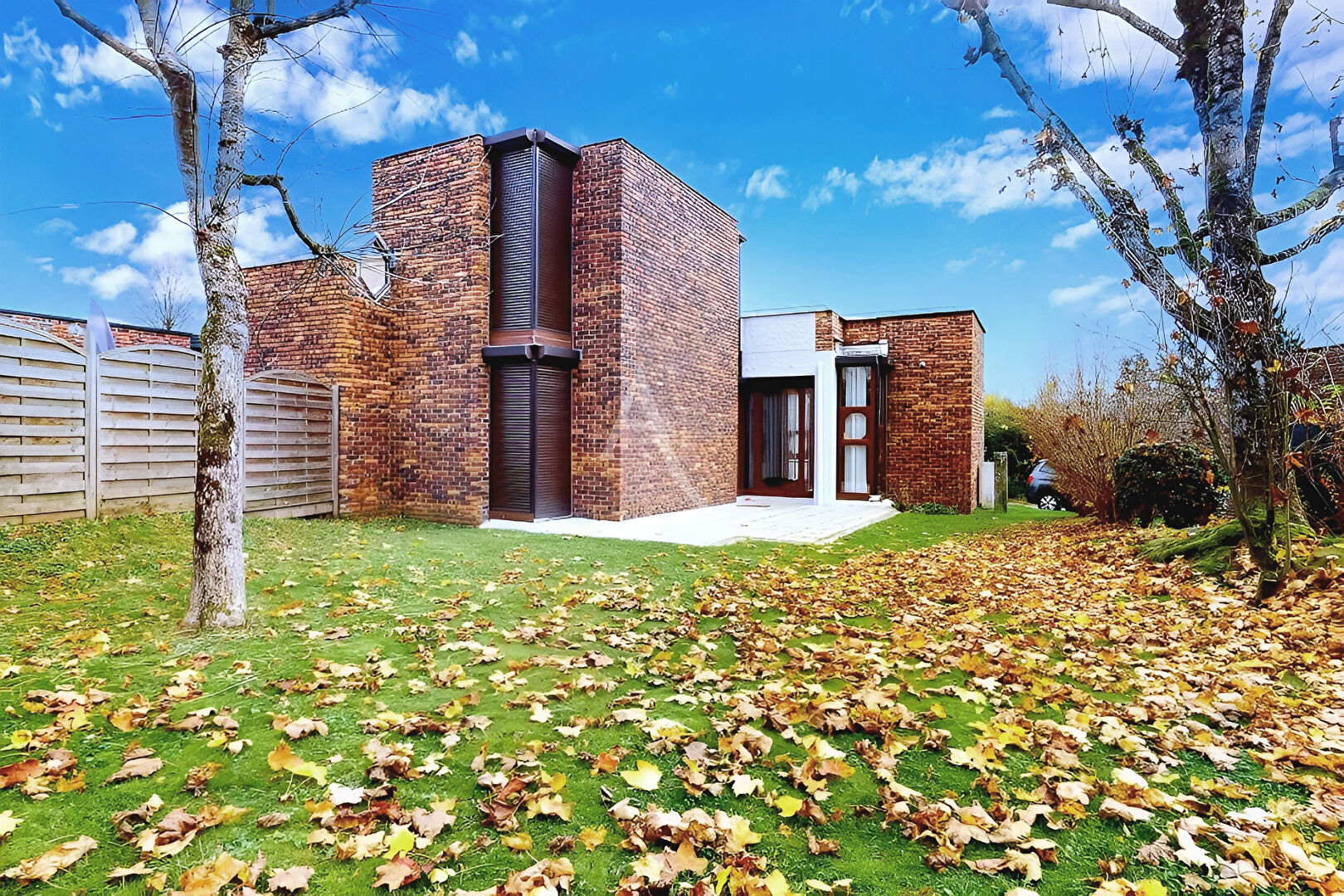 Maison 6 pieces 4 chambres dont une en RDC d'environ 121 m2