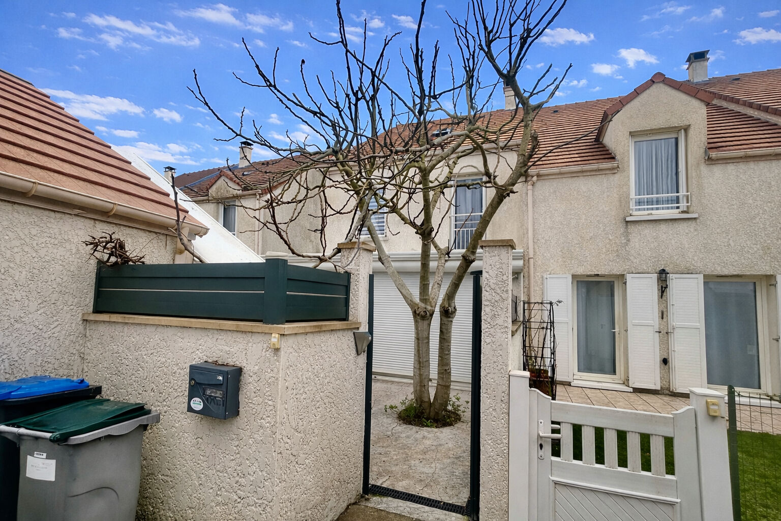 Agence immobilière de L'ADRESSE ROISSY - HABITAT CONSULTING