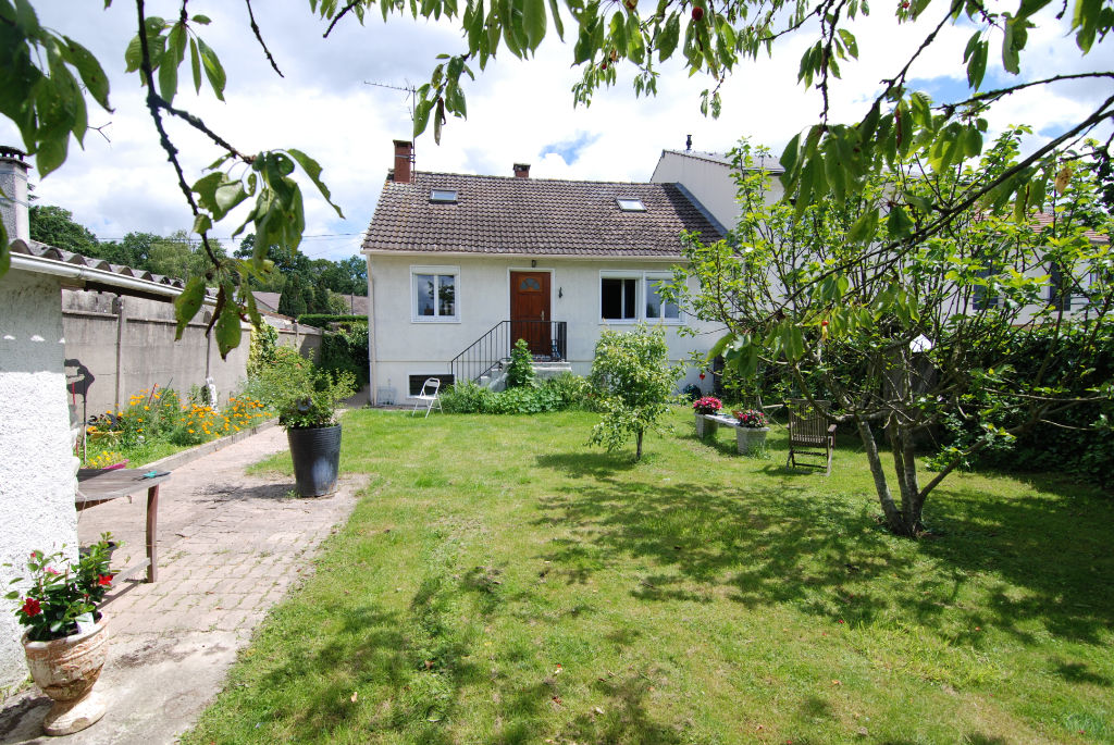 Maison Ozoir La Ferriere 6 pièce(s) 91.50 m2 Ozoir-la-Ferrière 77330