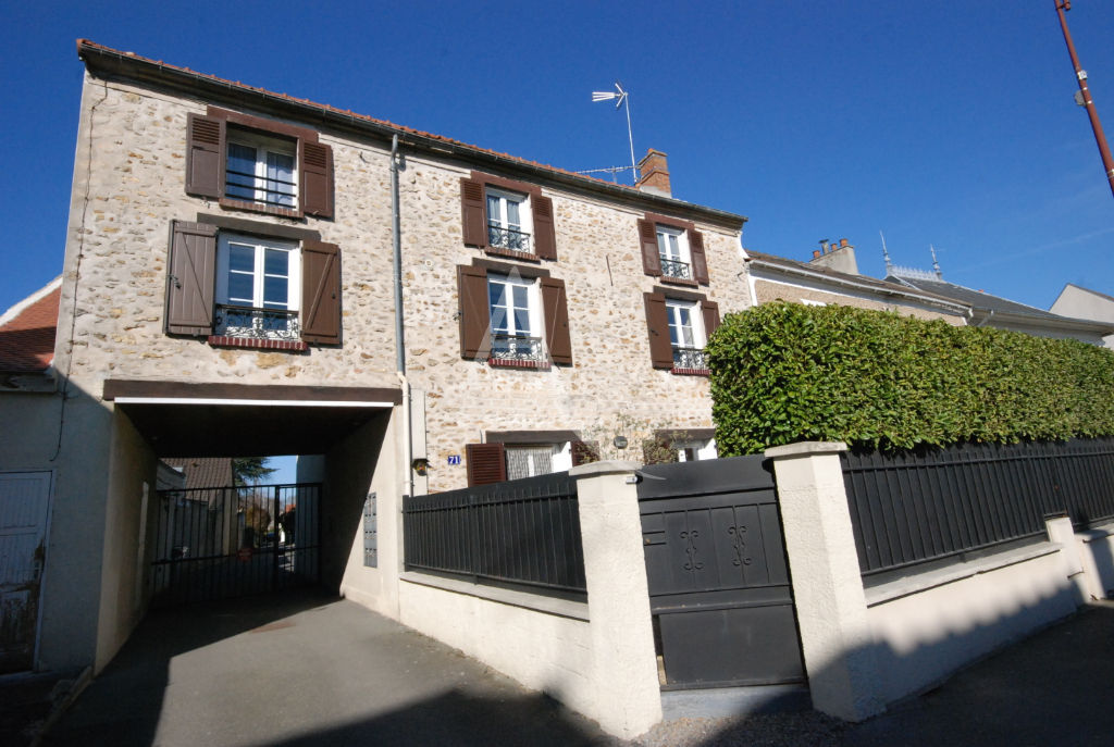 Appartement Chevry Cossigny 1 pièce(s) 27 m2 ChevryCossigny 77173