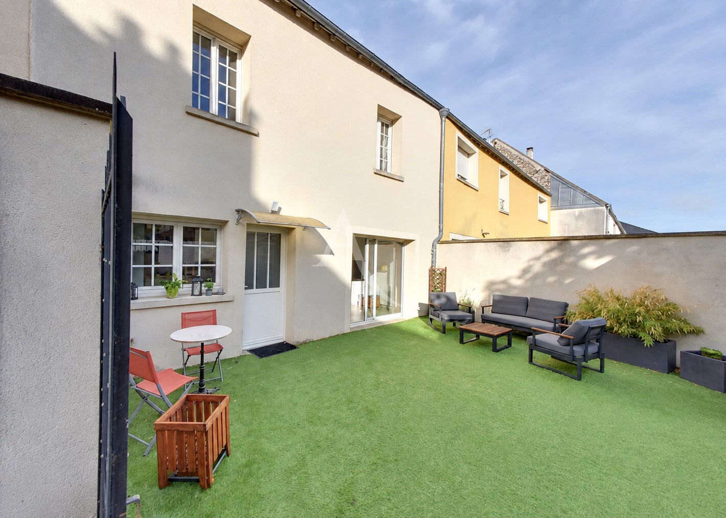 Agence immobilière de L'Adresse LATITUDE IMMOBILIER - LATITUDE IMMOBILIER - Agence de CHEVRY