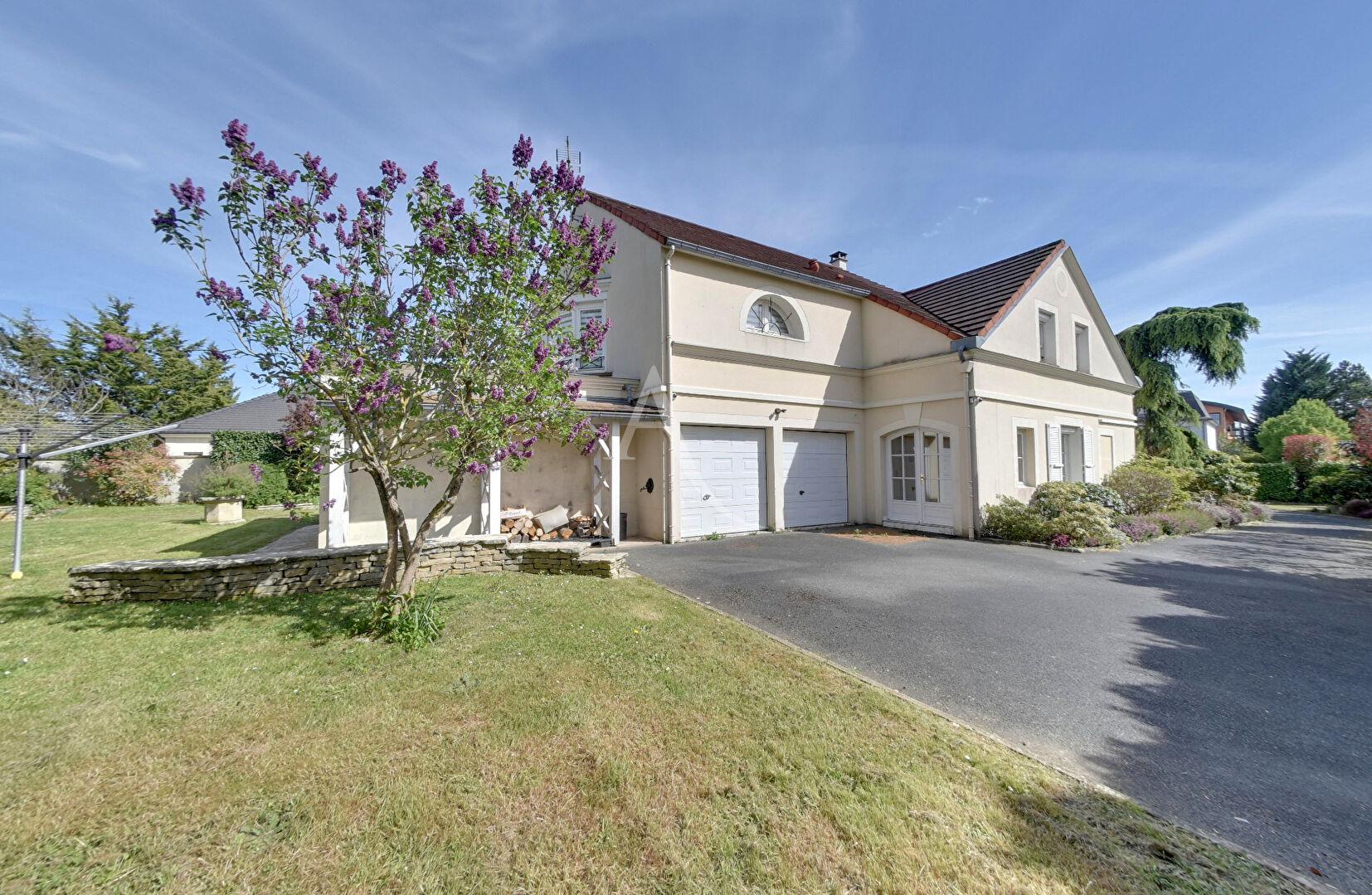 Agence immobilière de L'Adresse LATITUDE IMMOBILIER - LATITUDE IMMOBILIER - Agence de l'Eglise