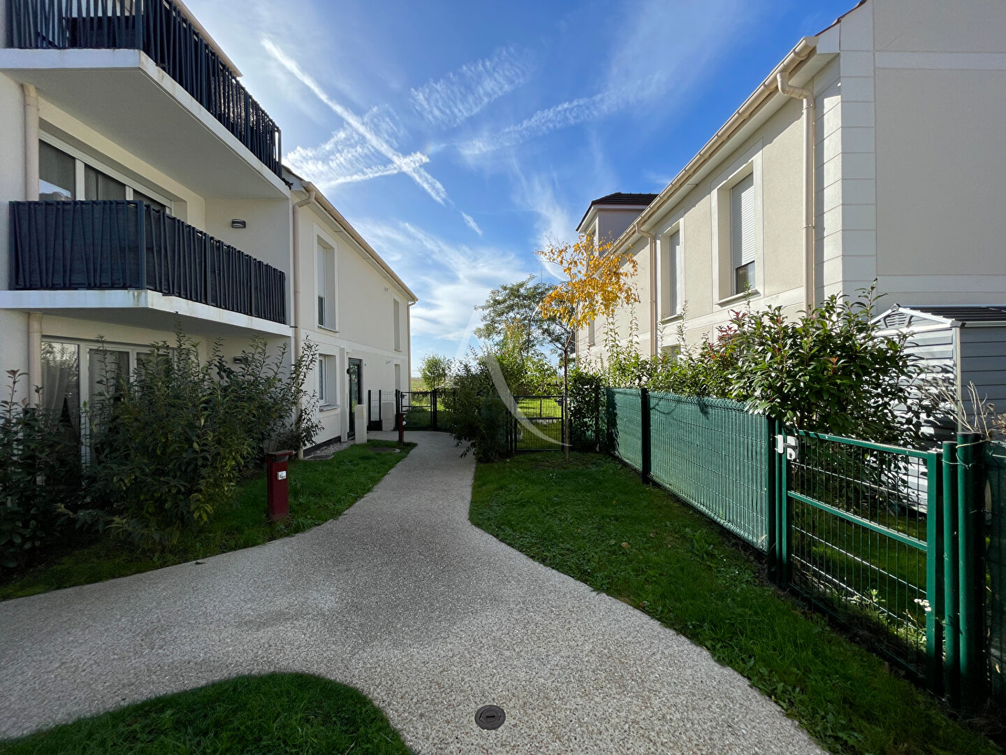 Appartement Chevry Cossigny 2 pièces 41 m2 avec jardin de 116 m². Classe énergie C