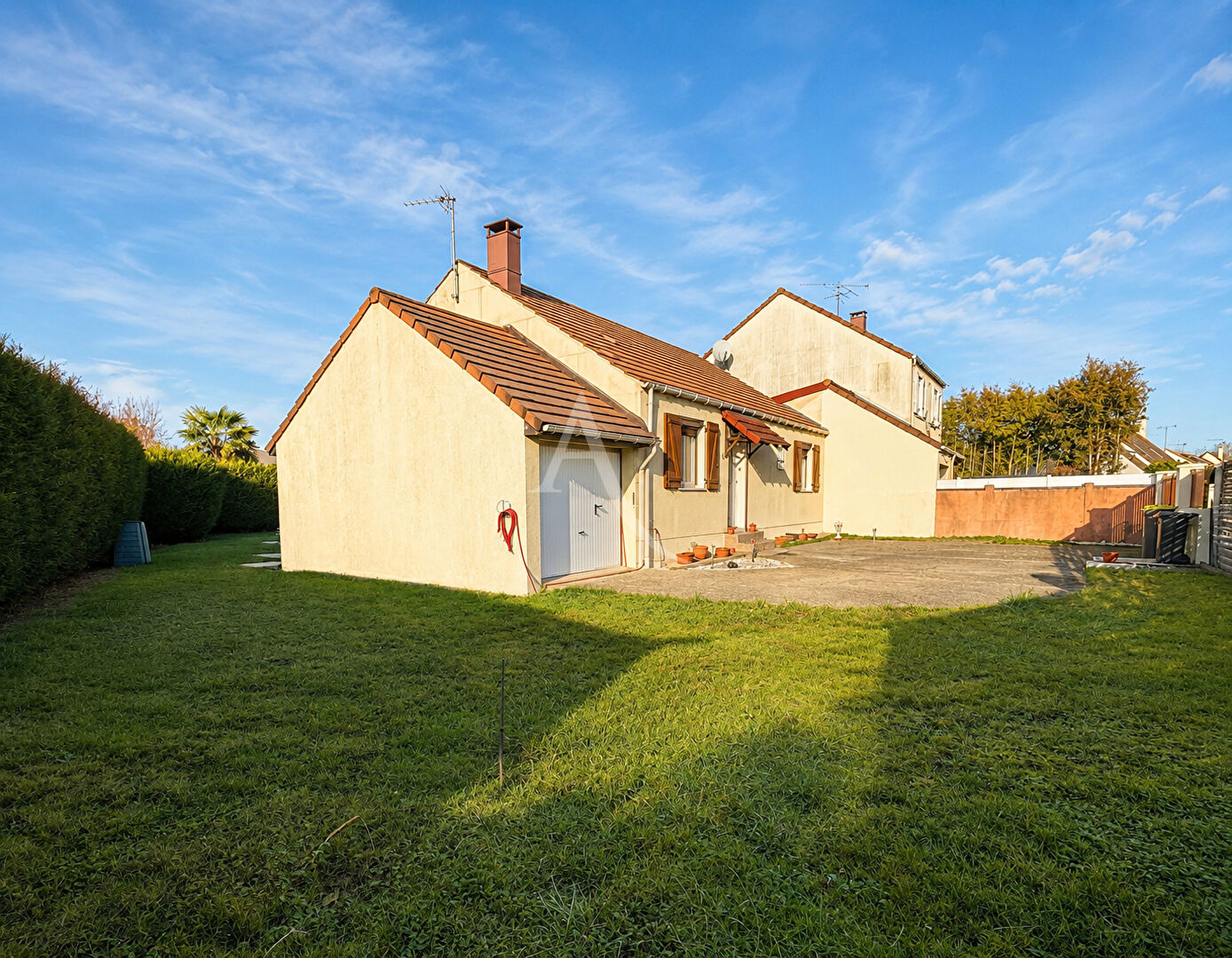 Agence immobilière de L'Adresse LATITUDE IMMOBILIER - LATITUDE IMMOBILIER - Agence de CHEVRY