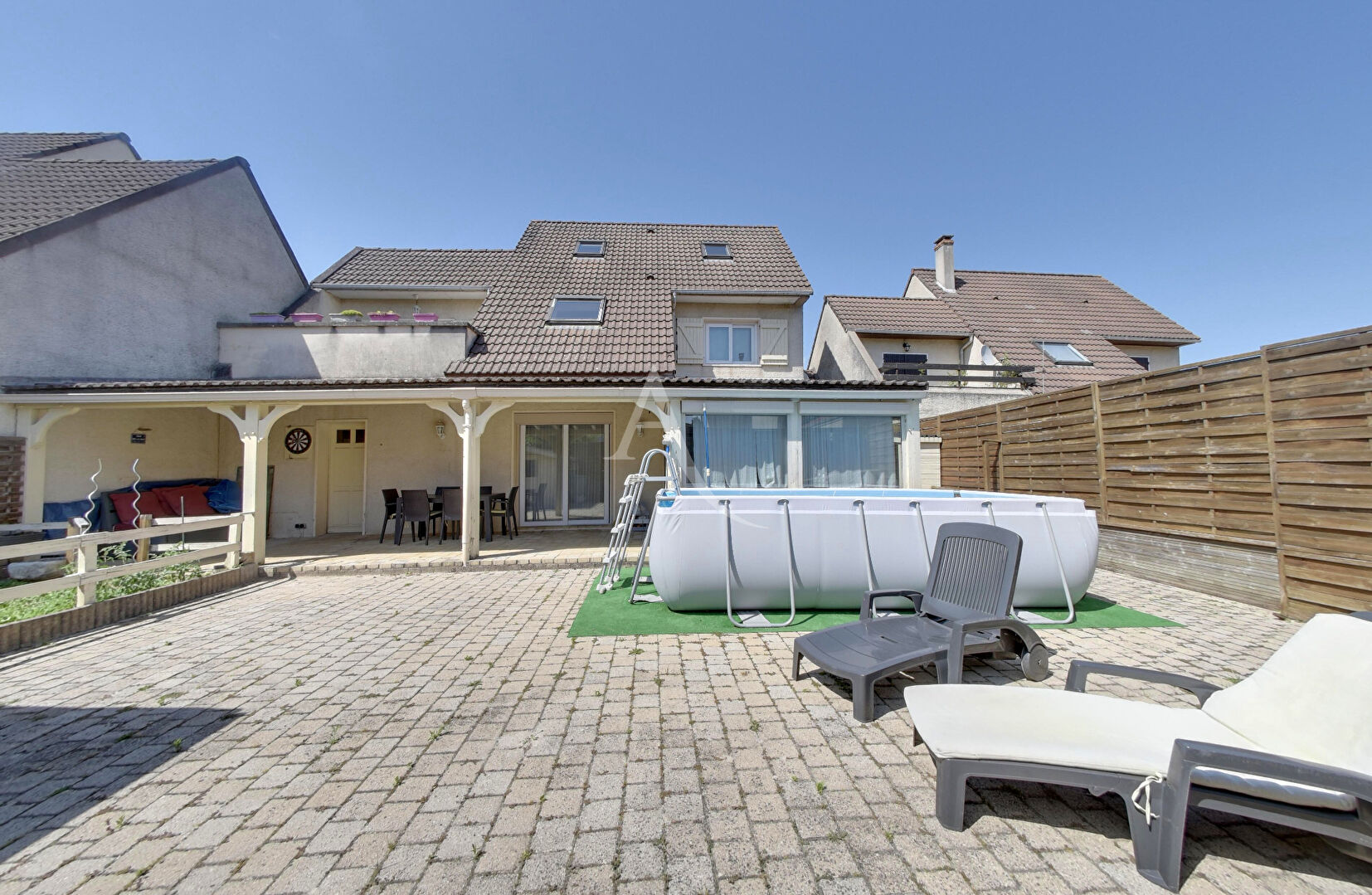 Maison 6 pièces à PONTCARRE !